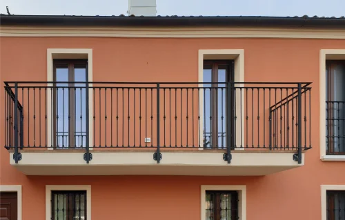 Lavorazione ferro per inferriate, parapetti e ringhiere