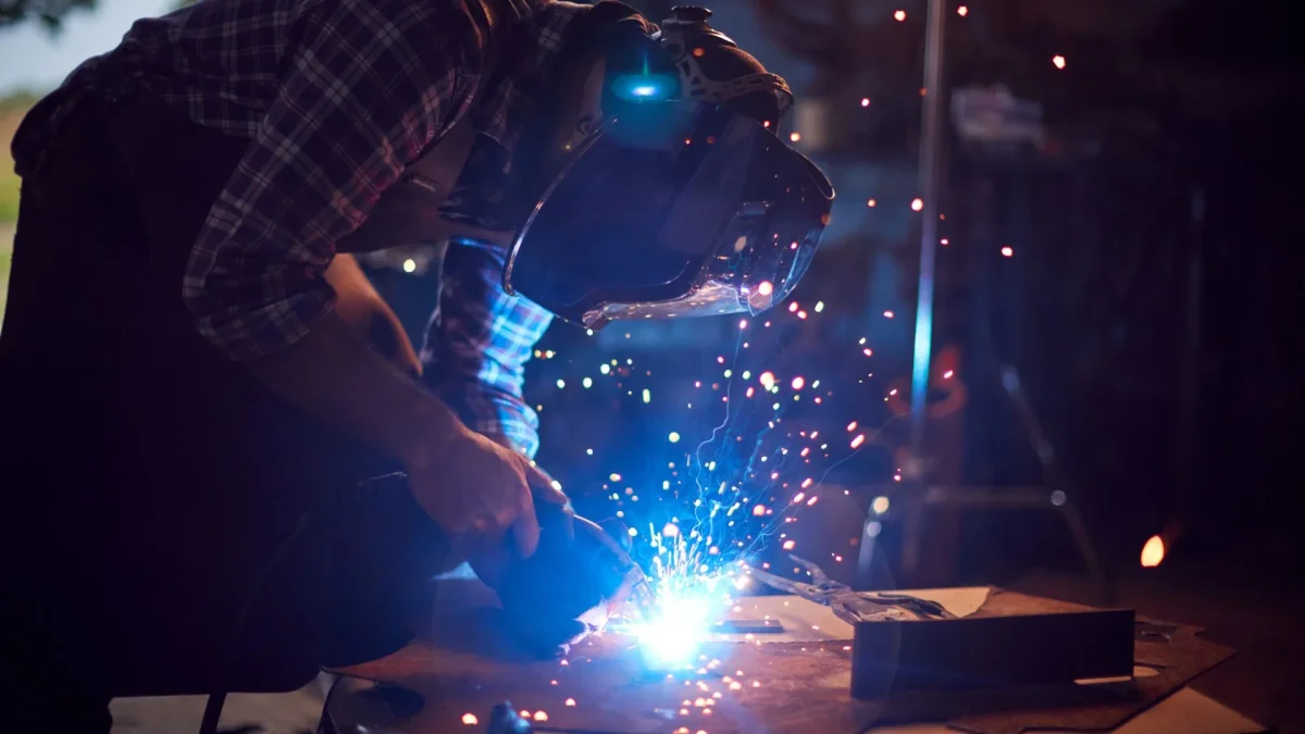 Casa della Ceramica: il tuo fabbro di fiducia a Ferrara per lavori su misura